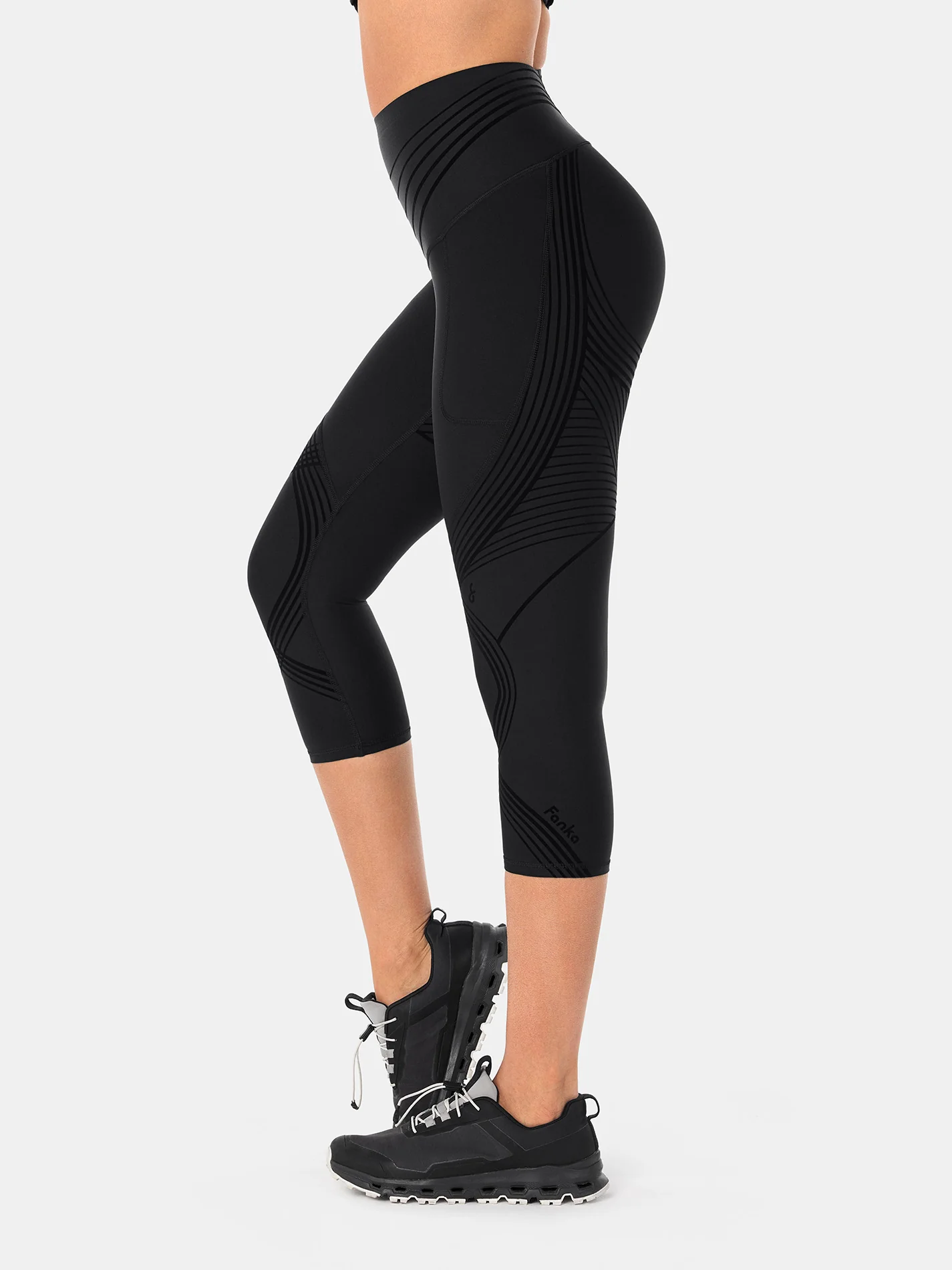Body Sculpt Side Pocket Capri Leggings 2.0 (Reversible Wear) - Image 27