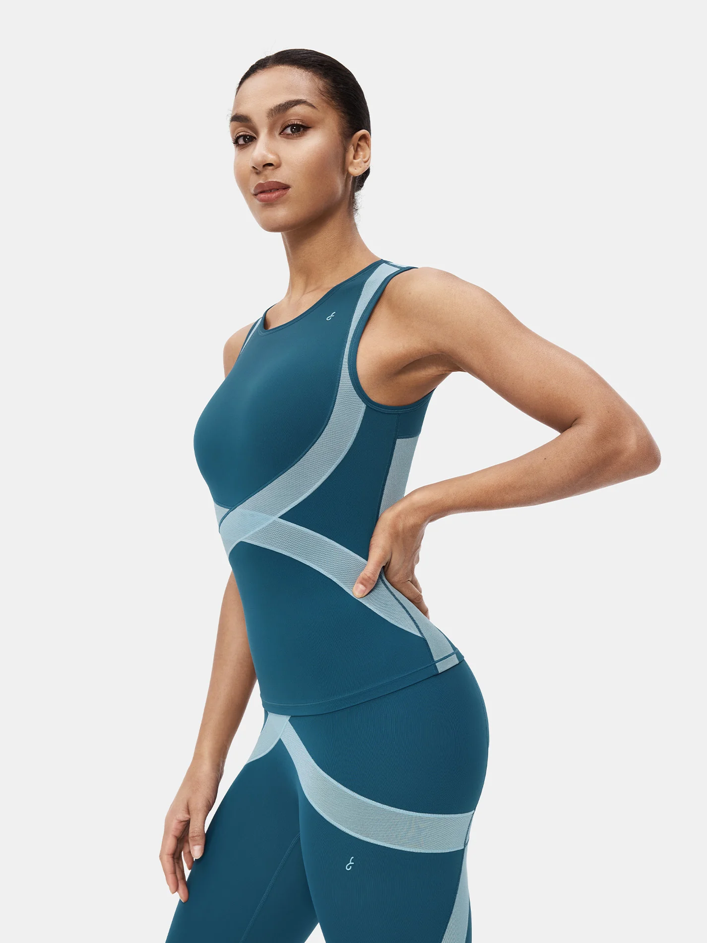 PowerBand Resistance FlowX Tank Top - Image 9